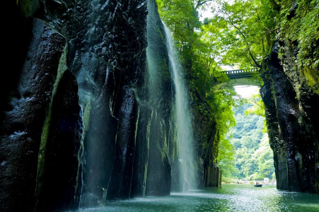 宮崎県へ夏旅行 南国の風を感じる観光スポット6選 格安航空券モールコラム